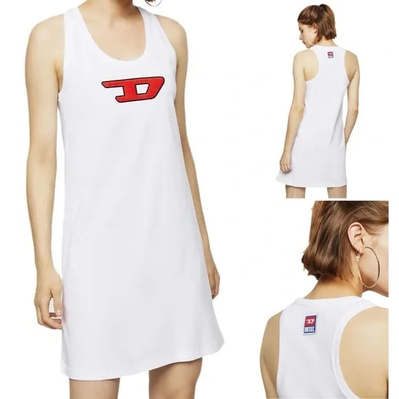 long sleeve open back white dress LONG OFF-WHITE DRESS WITH LONG SLEEVES